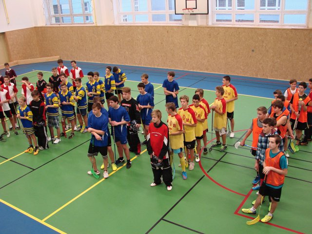 Florbal - okrskové kolo 8. - 9. třída